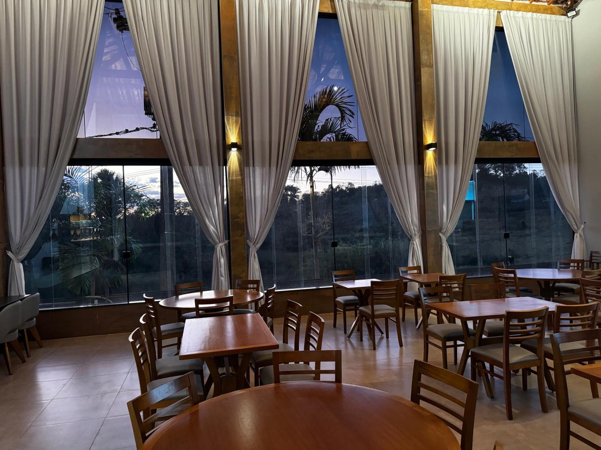 Pousada E Restaurante Terra Rossa Сан-Жозе-ду-Риу-Парду Экстерьер фото